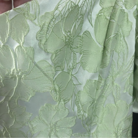 Light green Lulus dress NWT - Picture 2 of 5